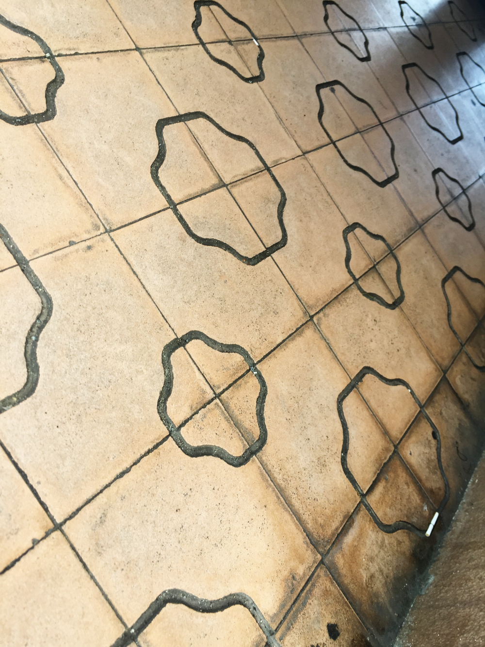 駅のタイルパターン