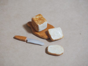 粘土細工 パン ミニチュア