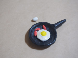 粘土細工 目玉焼き ミニチュア