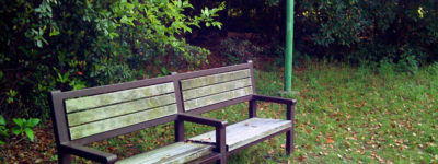 公園のベンチ　写真